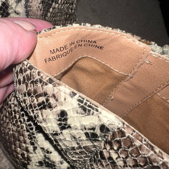 Urban Outfitters Snake Skin Look Ankle Heel Booties - Picture 11 of 14